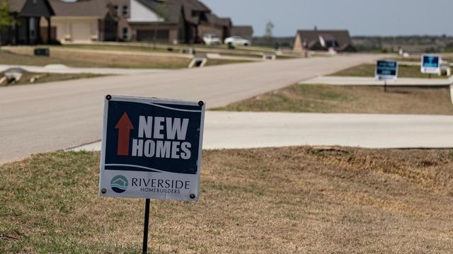 The Hillcrest Meadows North neighborhood puts out signs indicating new homes near Decatur on Saturday, March 29, 2025. The Hillcrest Meadows North neighborhood puts out signs indicating new homes near Decatur on Saturday, March 29, 2025.